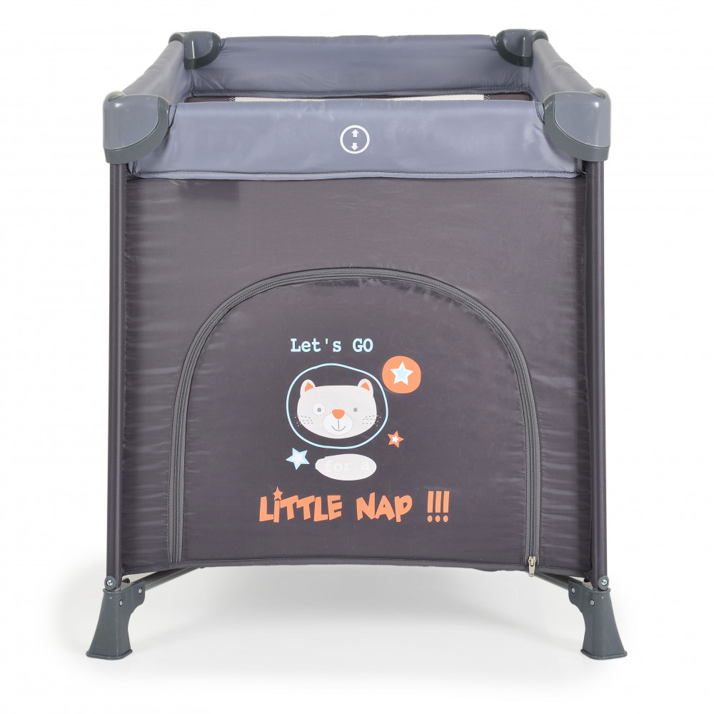 Η φωτογραφία δείχνει Παρκοκρέβατο δύο επιπέδων της εταιρείας Cangaroo.