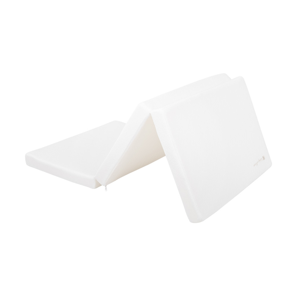 Η φωτογραφία δείχνει KIKKA BOO ΑΝΑΔΙΠΛΟΥΜΕΝΟ ΠΤΥΣΣΟΜΕΝΟ ΣΤΡΩΜΑ 60/120/5CM AIRKNIT WHITE.