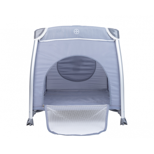 Παρκοκρέβατο της εταιρείας Kikka Boo κατασκευασμένο από αλουμίνιο.