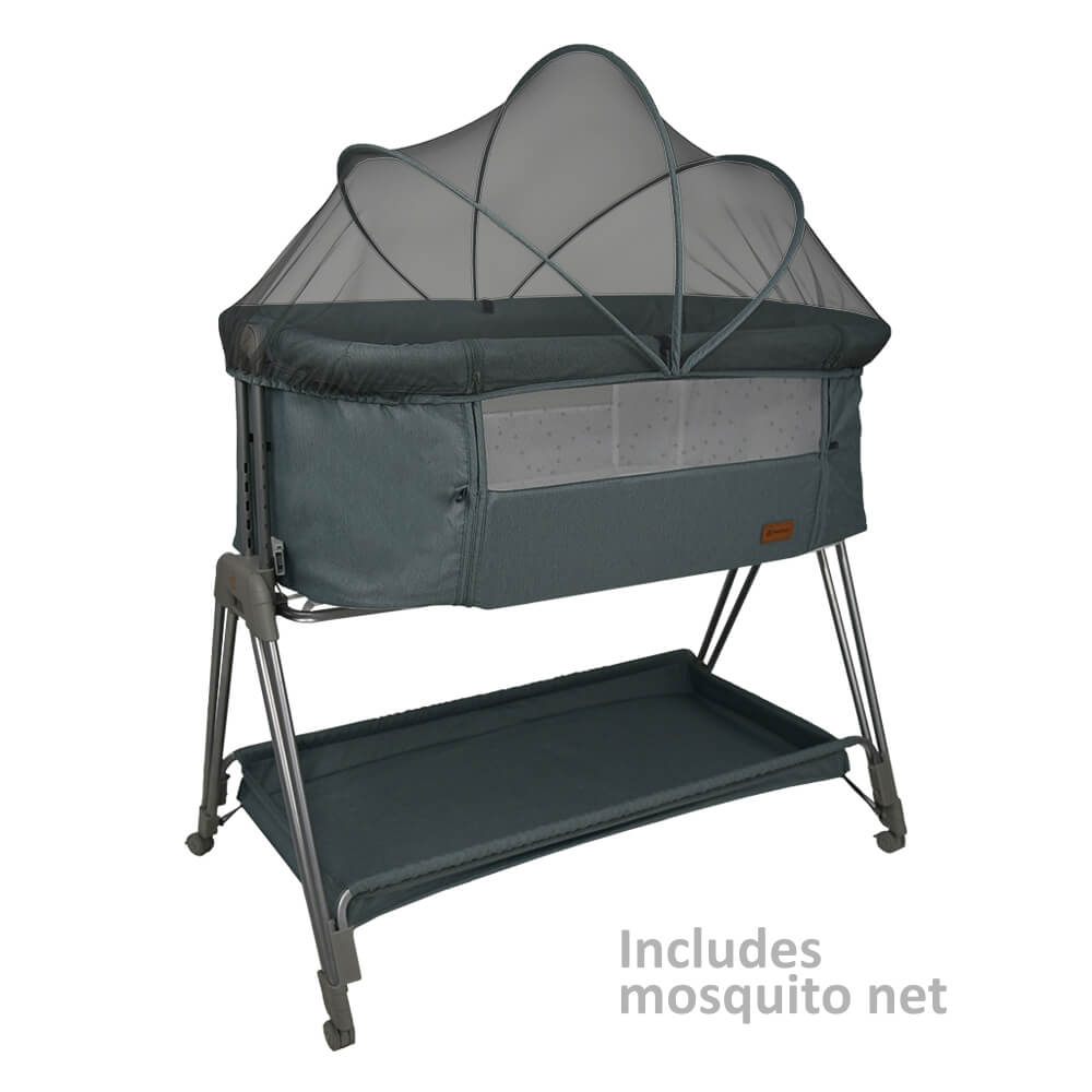 Η φωτογραφία δείχνει Το Pearl είναι το νέο λίκνο που σχεδίασε η Bebe Stars, ώστε το μωρό σας να κοιμάται με ασφάλεια, ενώ είστε δίπλα του και νιώθει προστασία.