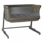 Το Side to Side Plus 2in1 είναι το νέο λίκνο-παρκοκρέβατο της Bebe Stars όπου το μωρό σας μπορεί να κοιμηθεί με ασφάλεια στο λίκνο του, ενώ μπορείτε να είστε δίπλα του, να νιώθει προστασία και να το θηλάζετε με άνεση.