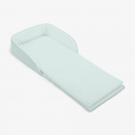 Η φωτογραφία δείχνει Πολυλειτουργικό προϊόν 2 σε 1 - ελαφρύ σακίδιο και φορητό κρεβάτι μωρού.