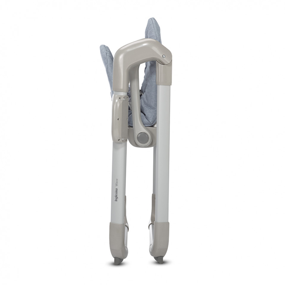 Η φωτογραφία δείχνει Το&nbsp;Wave&nbsp;της&nbsp;Inglesina&nbsp;είναι η πρώτη&nbsp;κούνια&nbsp;του παιδιού! Θα το λικνίσει και θα το βοηθήσει να χαλαρώσει, να κοιμηθεί αλλά και να παίξει όταν είναι ξύπνιο.