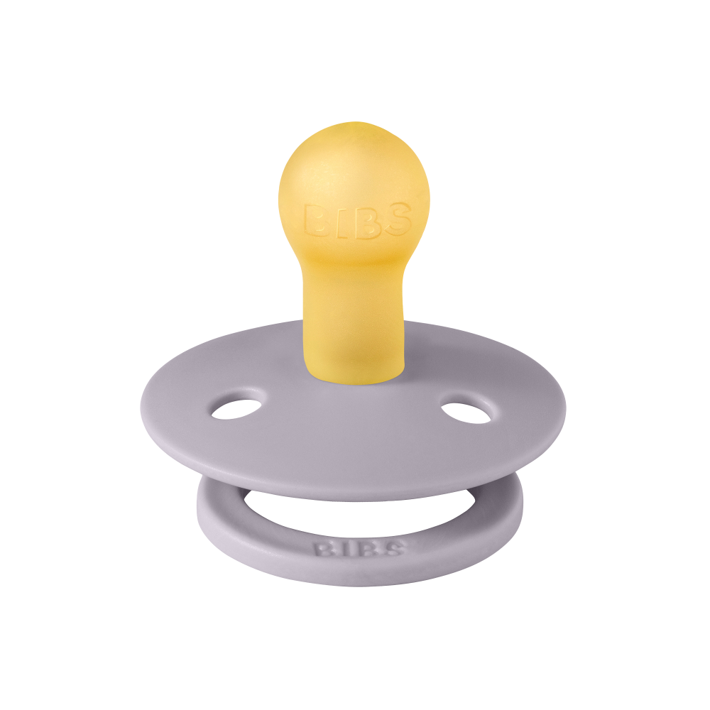 Η φωτογραφία δείχνει Bibs πιπίλεςΗ Bibs, είναι μια κορυφαία δανέζικη εταιρεία, με ιστορία σχεδόν 50 χρόνων στα βρεφικά είδη.