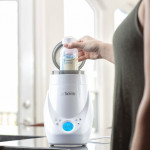 Η φωτογραφία δείχνει Θερμαντήρας ψηφιακός και αποστειρωτής μπιμπερόΣύγχρονος και πρακτικός θερμαντήρας μπιμπερό και δοχείων φαγητού.