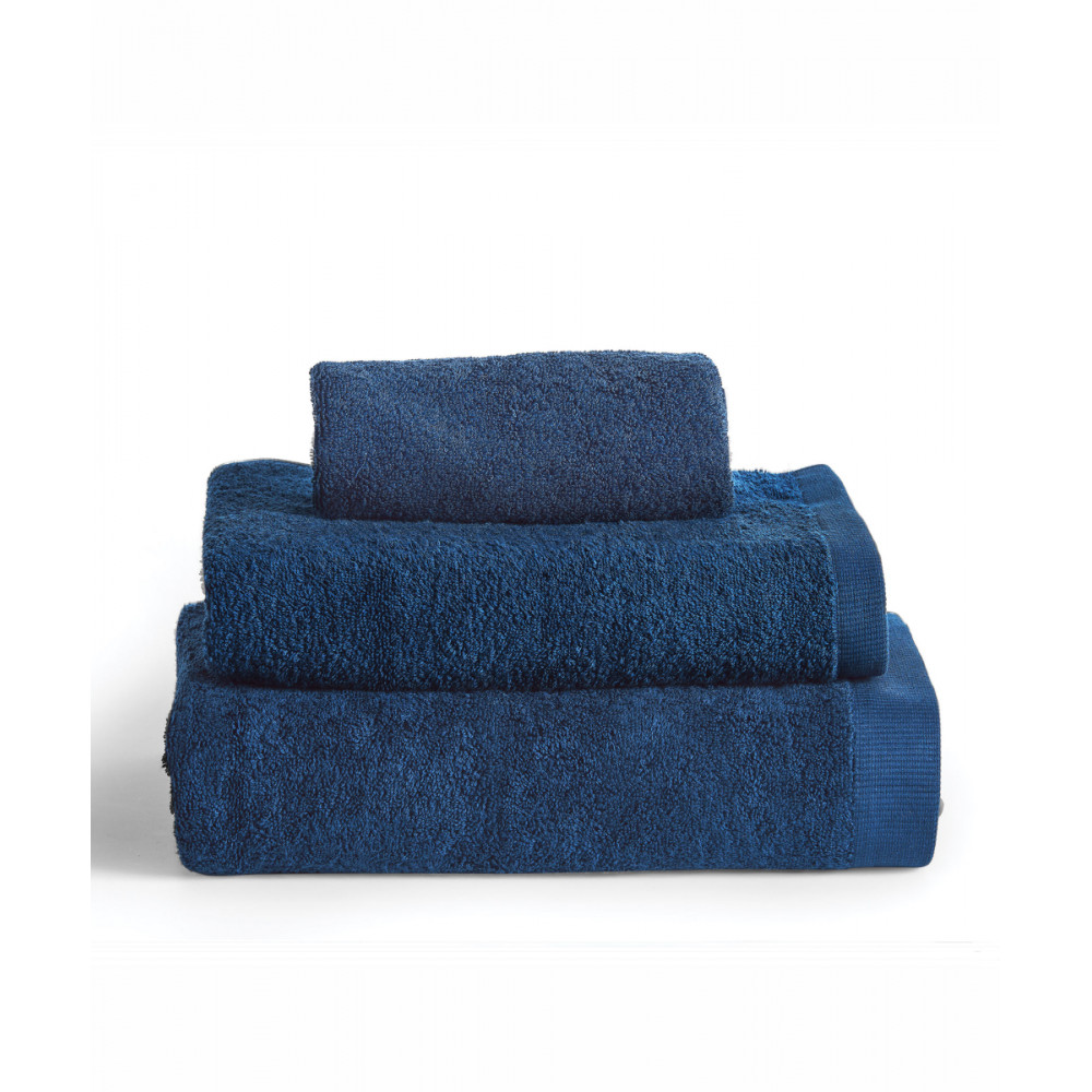 Η φωτογραφία δείχνει BRAND NAVY ΠΕΤΣΕΤΑ ΠΡΟΣΩΠΟΥ ΜΟΝΟΧΡΩΜΟ ΜΕΜΟΝΩΜΕΝΟ ΠΕΤΣΕΤΑ KENTIA S2023Κλωστές ανα ίντσα: 600gr/m²Σύνθεση: 100% ΒΑΜΒΑΚΙΔιαστάσεις: (50X100)