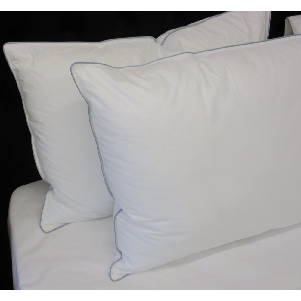 Η φωτογραφία δείχνει 1 μαξιλάρι 3D Μικροϊνών 50x70 - Ύφασμα Cotton 100% TC200 - Γέμιση 100% Microfiber Βάρος 800γρ.