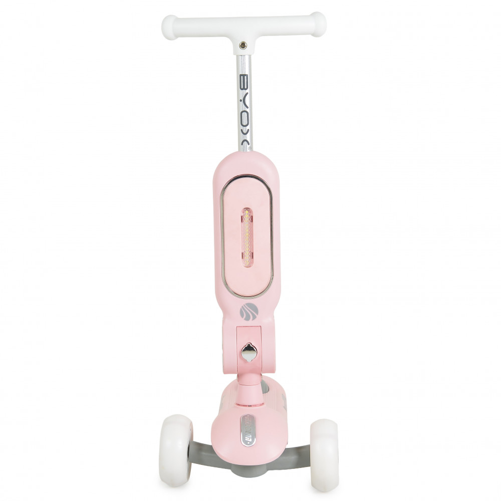 Το Scooter 2in1 StreetPro της Byox έχει σχεδιαστεί για να μετατρέπει κάθε βόλτα σε μια ακόμα πιο ευχάριστη εμπειρία.