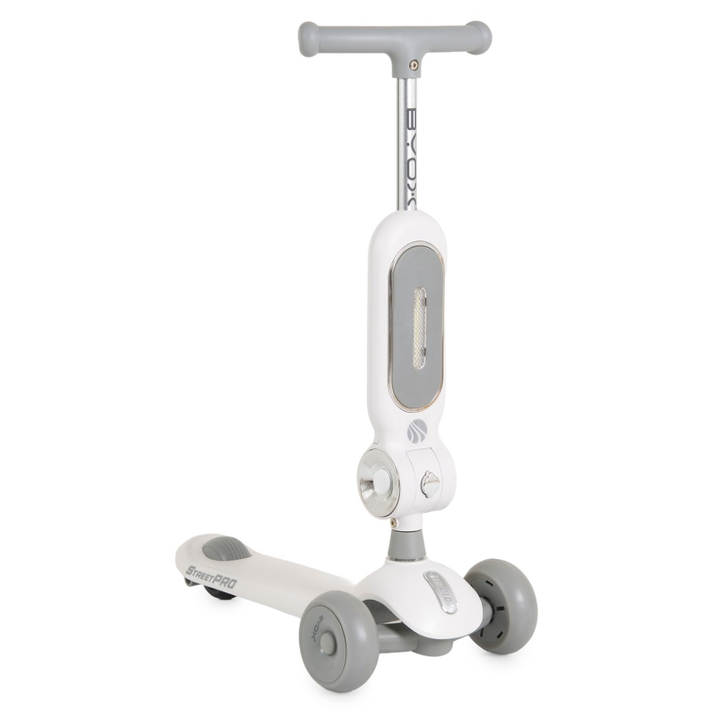 Το Scooter 2in1 StreetPro της Byox έχει σχεδιαστεί για να μετατρέπει κάθε βόλτα σε μια ακόμα πιο ευχάριστη εμπειρία.