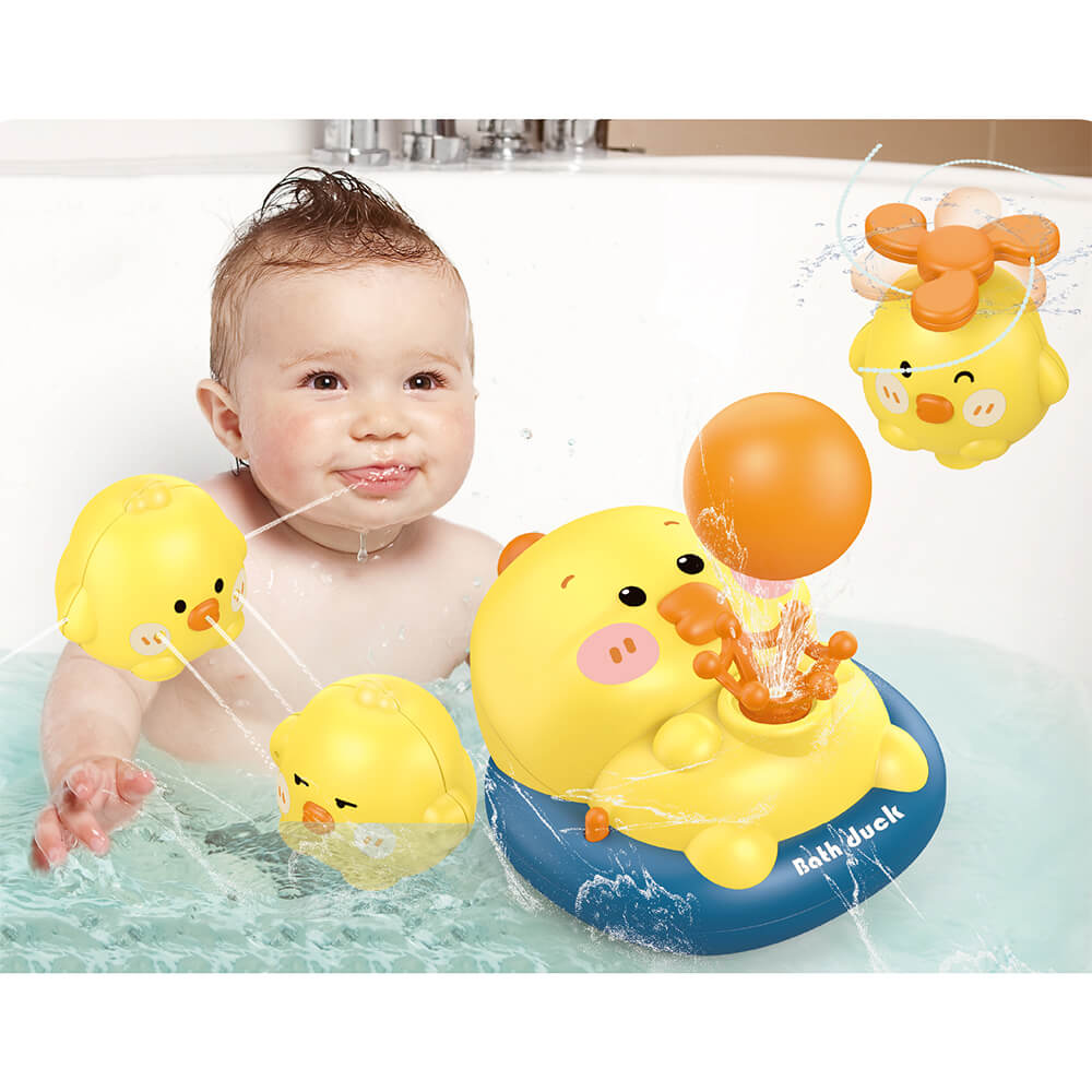 Η φωτογραφία δείχνει Το σετ Bath duck με παιχνίδια για το μπάνιο ήρθε με σκοπό να κάνει τη διαδικασία του μπάνιου πιο διασκεδαστική για τα παιδιά και εύκολη για κάθε γονέα.