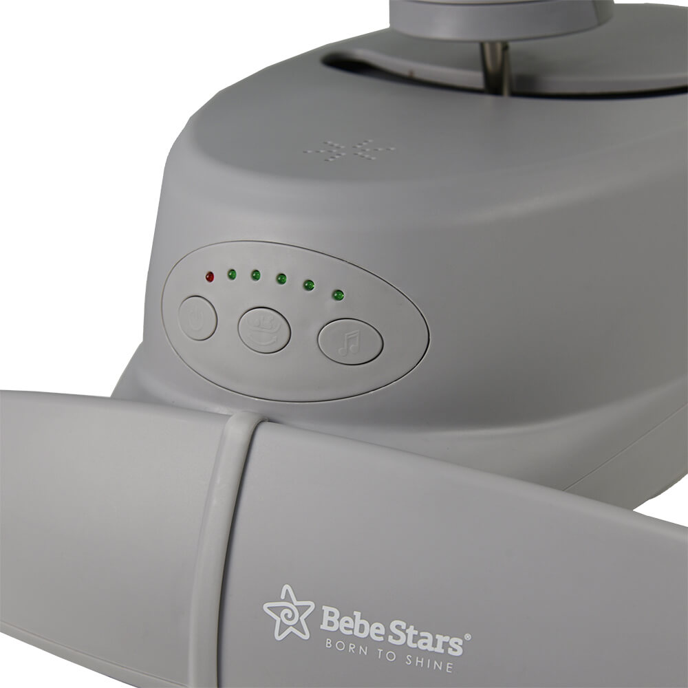 Η νέα ηλεκτρική κούνια Cozy της Bebe Stars σχεδιάστηκε με ιδιαίτερη προσοχή για την απόλυτη άνεση και ψυχαγωγία του μωρού σας!Είναι μια κομψή κούνια κατασκευασμένη από υλικά φιλικά προς το παιδί σας και το περιβάλλον.