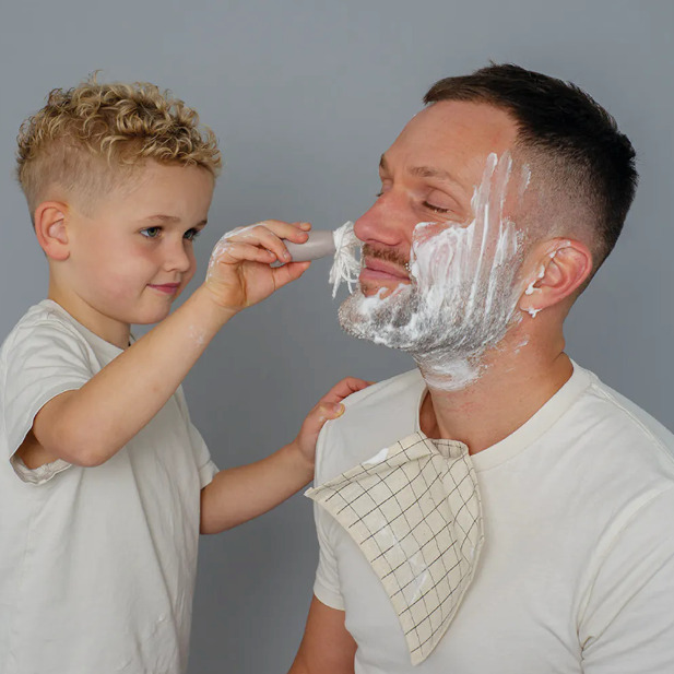 Η φωτογραφία δείχνει Επιτέλους, μπορείτε να ανοίξετε το δικό σας κουρείο στο σπίτι με το φοβερό βαλιτσάκι&nbsp;κουρείου της jabadabado.