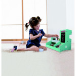 ΞΥΛΙΝΗ ΚΑΦΕΤΙΕΡΑ ΤΗΣ ΣΕΙΡΑΣ MONI TOYSΓια ηλικία 36+ μηνώνΠεριλαμβάνει: μηχανή espresso, πάγκο, γλυκίσματα, σφολιάτεςΔιαστάσεις στο κουτί:&nbsp;35.