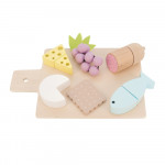 JABADABADO ΞΥΛΙΝΟ ΣΕΤ TAPASΠροσκαλέστε την οικογένεια και τους φίλους σας για ένα τέλειο δείπνο με τάπας!Υπέροχα μεζεδάκια με θαλασσινά, φρούτα, τυριά και κράκερ που κόβονται σε ίσα μέρη και βοηθάνε τα παιδιά να καλλιεργήσουν τη φαντασία τους και να μάθουν να μετρούν.