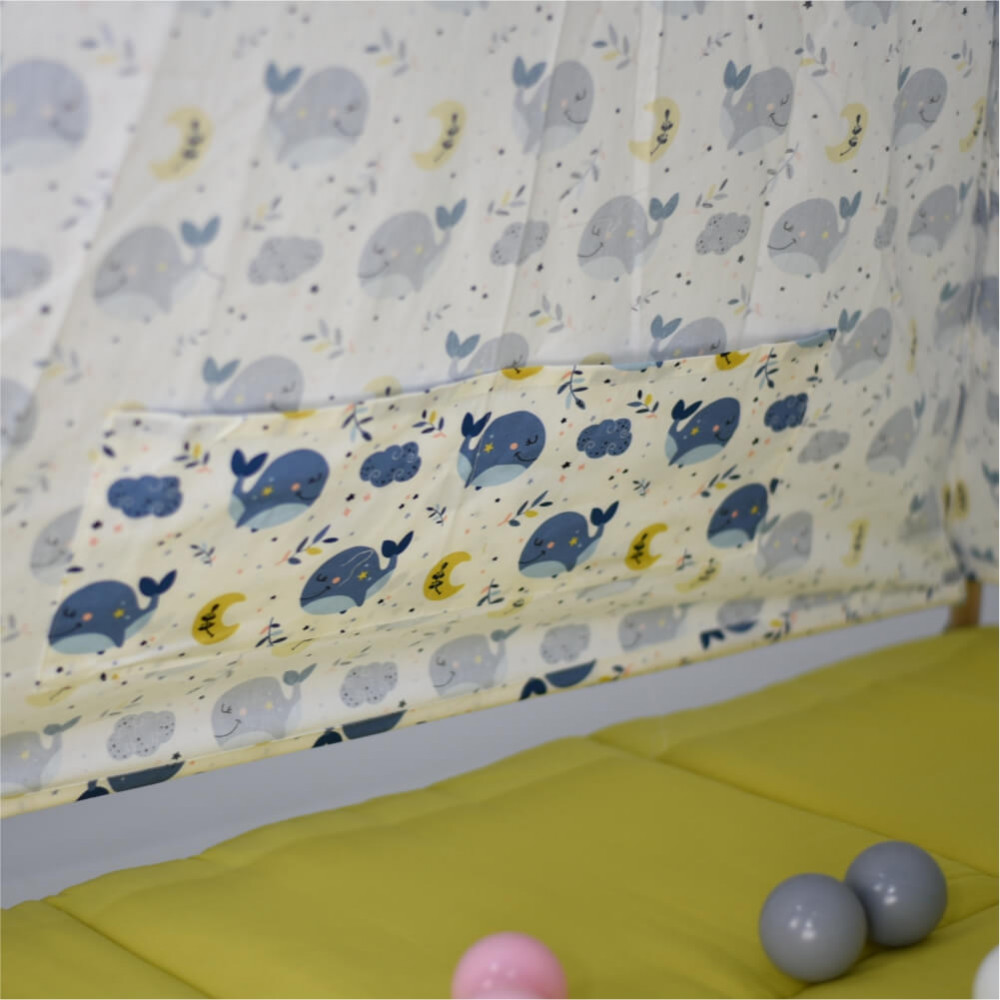 Η μεγαλύτερη παιδική σκηνή της αγοράς με ύψος 1,80cm είναι κατασκευασμένη από φυσικά υλικά για ατέλειωτες ώρες παιχνιδιού!Με την σκηνή-σπιτάκι τα παιδιά έχουν τον δικό τους χώρο για να δημιουργήσουν φανταστικές ιστορίες και να εξελίξουν τα παιχνίδια ρόλων!Θα γίνει η αγαπημένη τους γωνιά στο δωμάτιο 