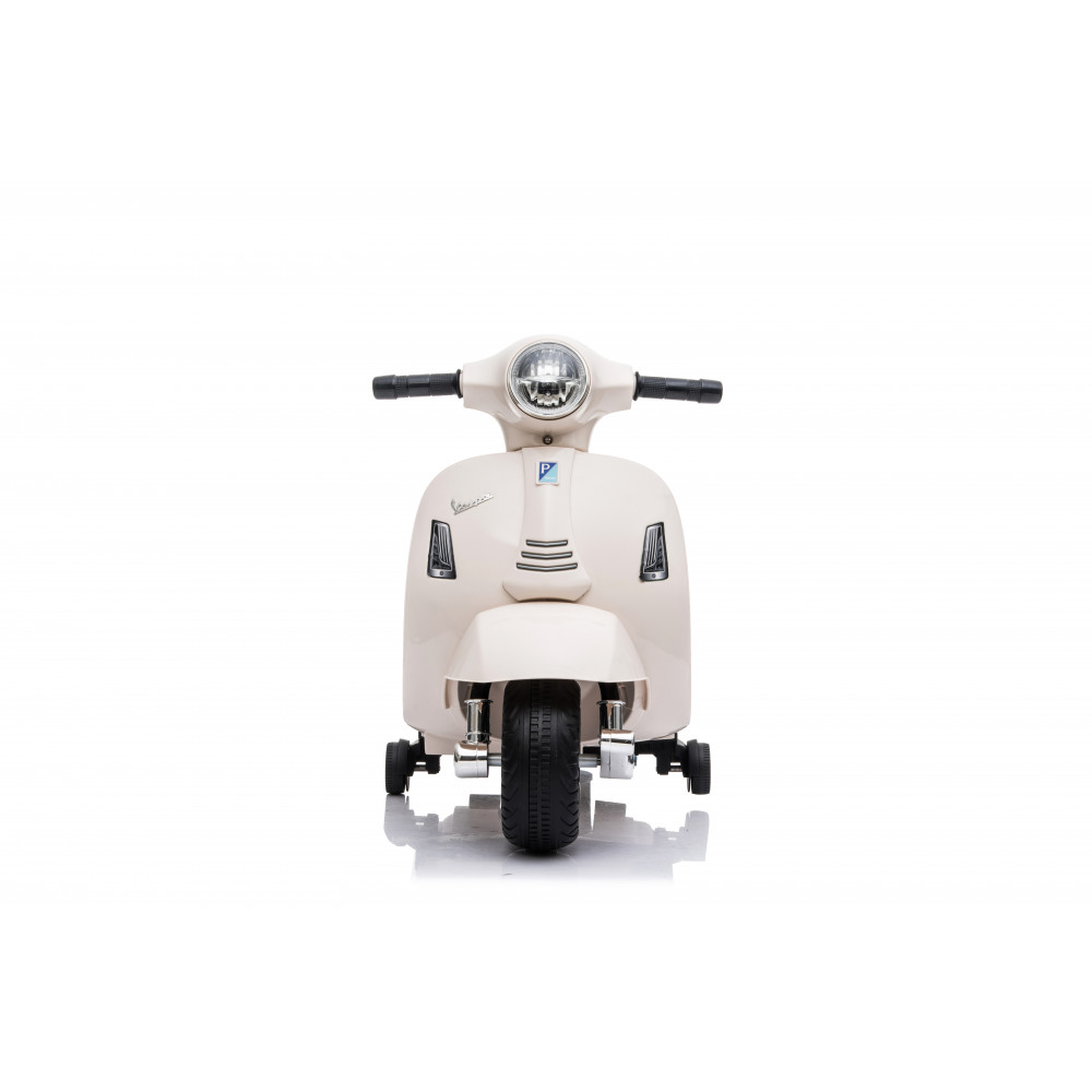 Hλεκτροκίνητο μηχανάκι Vespa της εταιρείας Cangaroo.