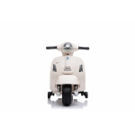 Hλεκτροκίνητο μηχανάκι Vespa της εταιρείας Cangaroo.