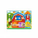 Η φωτογραφία δείχνει Ο ξύλινος πίνακας ψυχαγωγικών και εκπαιδευτικών δραστηριοτήτων που βοηθά τα παιδιά να αποκτήσουν επιδεξιότητα καθώς περιηγούνται σε μάνδαλα που αγκιστρώνουν, κουμπώνουν, κάνουν κλικ και γλιστρούν.