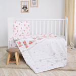 Η φωτογραφία δείχνει Βρεφικό σετ 4 τεμαχιών της εταιρείας Lorelli κατασκευασμένο απο 100% υποαλλεργικά και βαμβακερά υφάσματαΠεριλαμβάνει:Πάπλωμα: 97x145cmΜαξιλάρι: 35x43cm (100% Polyester)Μαξιλαροθήκη: 35x43cmΣεντόνι: 100x150cm (100% Βαμβάκι)