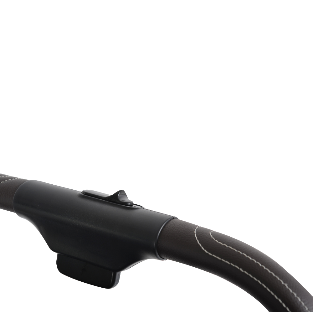 Το καρότσι Easy Fold είναι εξαιρετικά συμπαγές, ελαφρύ και μοντέρνο με καινοτόμο και εξαιρετικό σύστημα αναδίπλωσης για να απλοποιήσει πραγματικά τη ζωή σας.