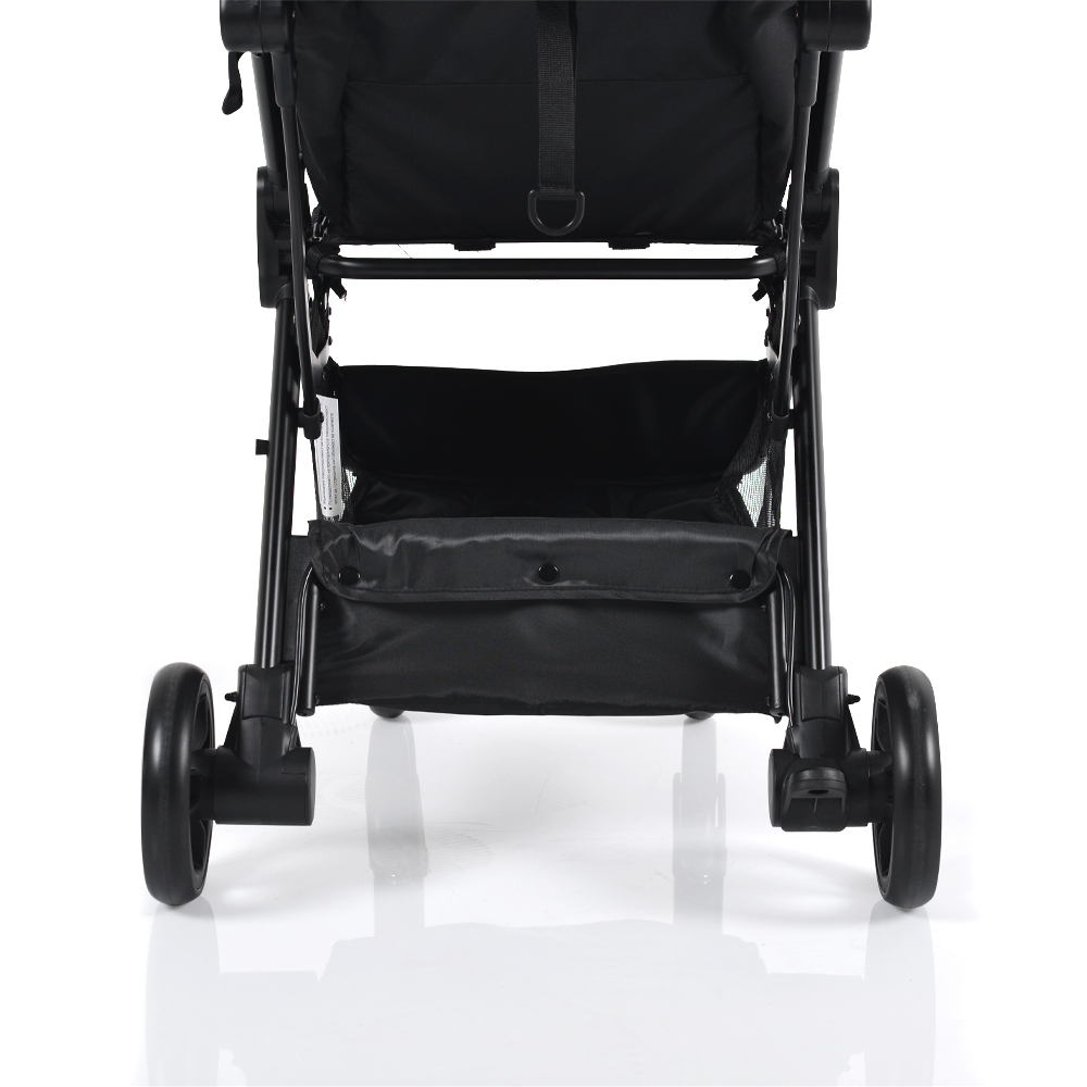 Η φωτογραφία δείχνει Το καρότσι Easy Fold είναι εξαιρετικά συμπαγές, ελαφρύ και μοντέρνο με καινοτόμο και εξαιρετικό σύστημα αναδίπλωσης για να απλοποιήσει πραγματικά τη ζωή σας.