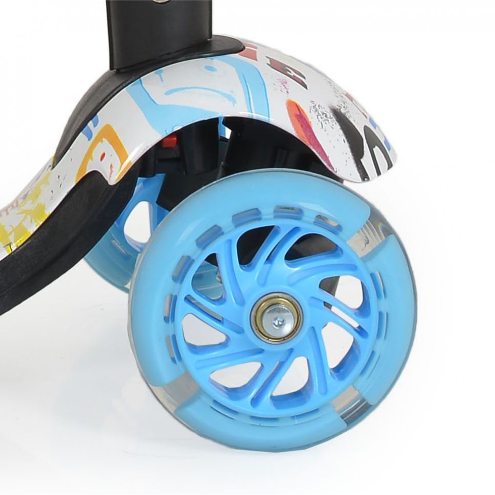 Παιδικό σκούτερ 3 σε ένα με στάμπα νερού PP κατάλληλο για παιδιά ηλικίας 2+ ετών To κάθισμα καλύπτει έως και τα 20 κιλάΤο πατίνι καλύπτει έως και τα 40 κιλάKoυτί αποθήκευσης στο τιμόνι αφαιρούμενοΔεν είναι αναδιπλούμενοΤο παιχνίδι έχει σχεδιαστεί και κατασκευαστεί σύμφωνα με τις απαιτήσεις της 