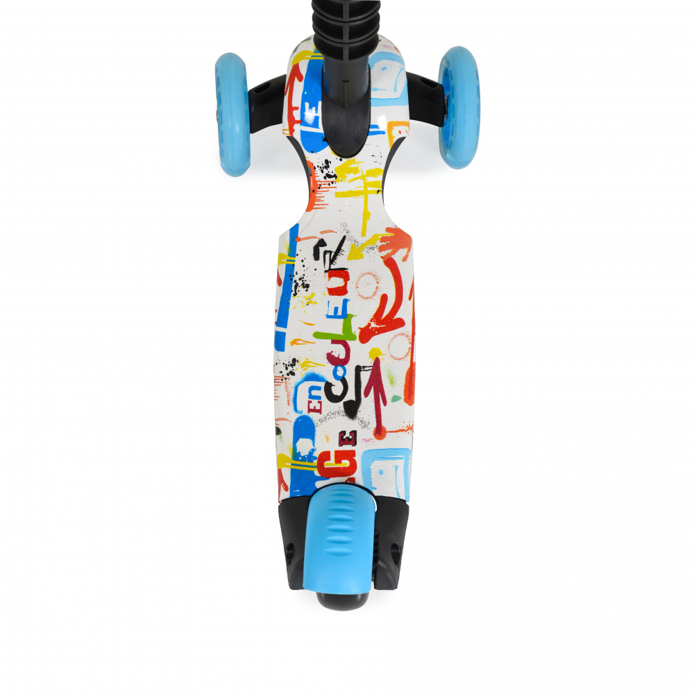 Παιδικό σκούτερ 3 σε ένα με στάμπα νερού PP κατάλληλο για παιδιά ηλικίας 2+ ετών To κάθισμα καλύπτει έως και τα 20 κιλάΤο πατίνι καλύπτει έως και τα 40 κιλάKoυτί αποθήκευσης στο τιμόνι αφαιρούμενοΔεν είναι αναδιπλούμενοΤο παιχνίδι έχει σχεδιαστεί και κατασκευαστεί σύμφωνα με τις απαιτήσεις της 