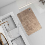 Η φωτογραφία δείχνει Ταπέτο μπάνιου Greenwich Polo Club της σειράς Essential, με αντιολησθητική επιφάνεια στο πίσω μέρος.