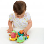 Δέντρο της ζωής με σχήματα της εταιρείας ChiccoΣυνιστώμενη ηλικία:&nbsp;6 με 36 μηνώνΈνα παιχνίδι ισορροπίας, εμπνευσμένο από τη φύση και φιλικό προς το περιβάλλον, πολύχρωμο, κατασκευασμένο από 80% ανακυκλωμένο πλαστικό.