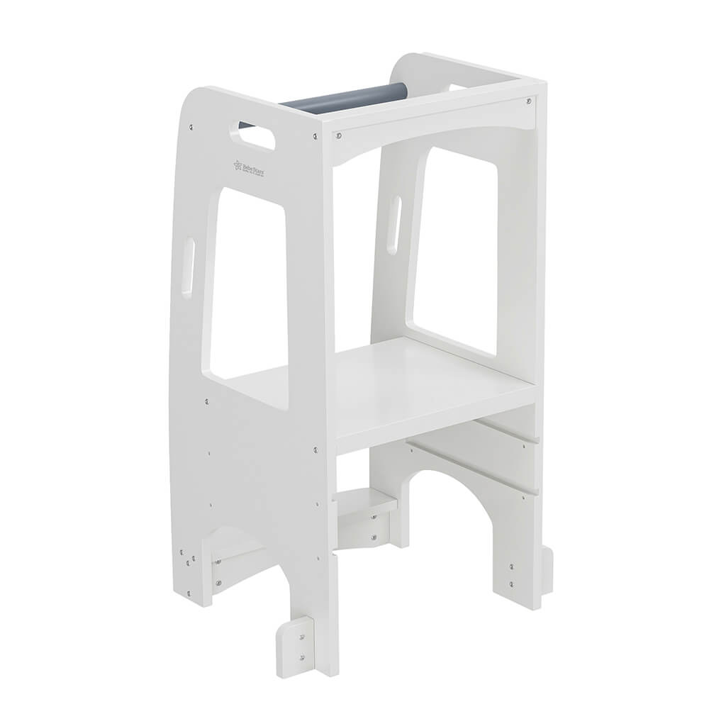 Η φωτογραφία δείχνει Ο πύργος εκμάθησης της Bebe Stars σχεδιάστηκε με βάση τη μέθοδο Montessori, ώστε κάθε παιδάκι να ανεξαρτητοποιηθεί , να αυτοεξυπηρετηθεί, να συμμετέχει στις καθημερινές δραστηριότητες του σπιτιού και να αλληλοεπιδρά με τους ενήλικες.