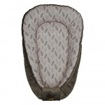 Μια φωλίτσα η οποία αγκαλιάζει το μωρό σας, από τη γέννηση του δημιουργώντας ευχάριστη ατμόσφαιρα στον ύπνο του.