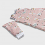 Η φωτογραφία δείχνει Ο υπνόσακος Marble της σειράς Tender σχεδιάστηκε για να προσφέρει στο παιδί σας έναν άνετο, ασφαλή και σταθερά ζεστό ύπνο κατά τους χειμερινούς μήνες.