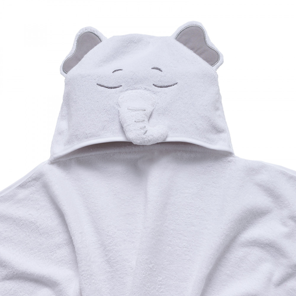 Η φωτογραφία δείχνει Κάπα με κέντημα της σειράς Smile.