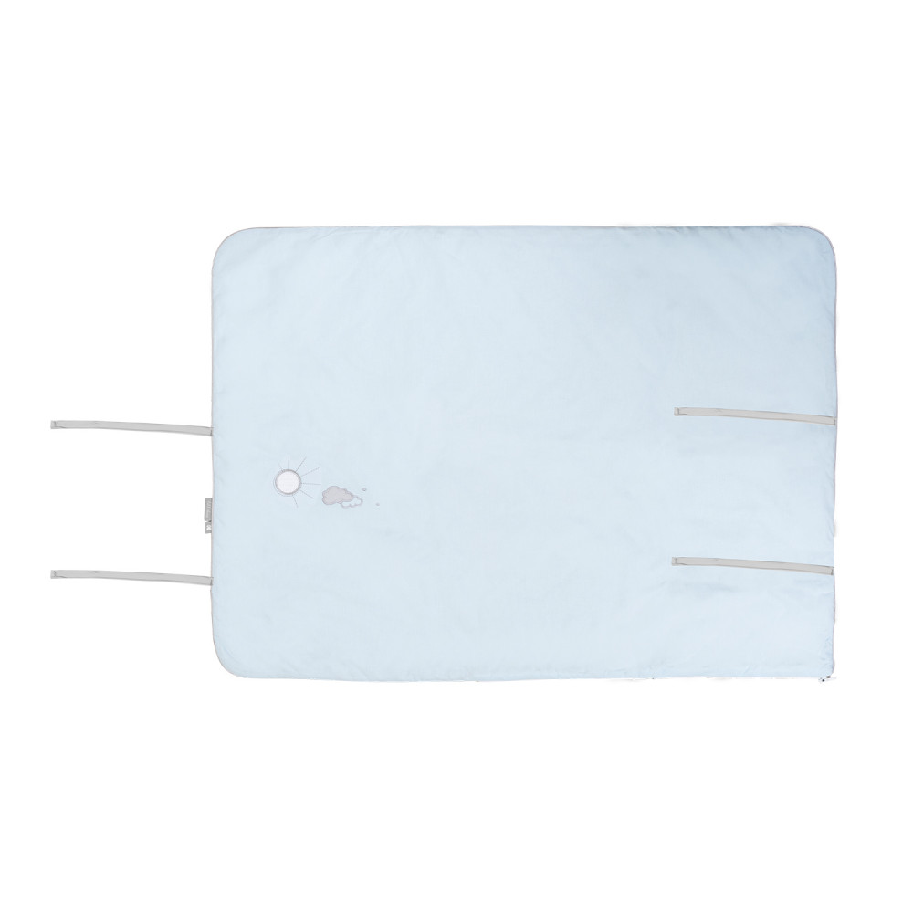 Η φωτογραφία δείχνει Πολυτελής υπνόσακος  νεογέννητου από βαμβάκι υψηλής ποιότητας 100% ποπλίναΜαλακή και αφράτη γέμιση από πολυεστερικές ίνεςΠαιχνιδιάρικα κεντήματα με πολύχρωμες εφαρμογές Εύκολη μετατροπή της τσάντας σε σάκο με φερμουάρ και δέσιμο με δεσμούςΜέγεθος φλοιού: 90x68 cm 