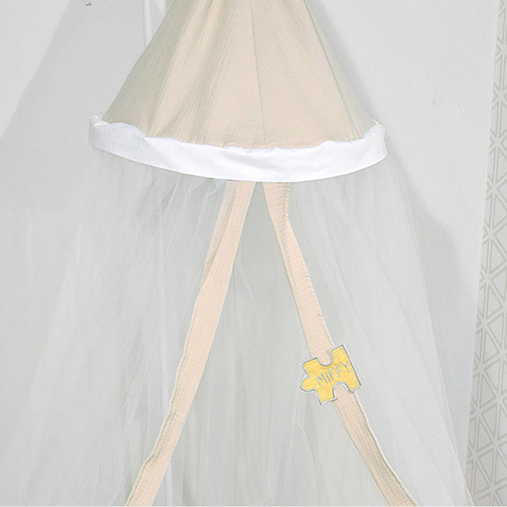 Κουνουπιέρα οροφής της εταιρείας Miffy&nbsp;Συνθεση:100% polyesterΔιαστάσεις:180x550