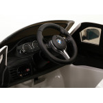 Η φωτογραφία δείχνει ΗΛΕΚΤΡΟΚΙΝΗΤO ΑΥΤΟΚΙΝΗΤΟ ΤΗΣ ΕΤΑΙΡΕΙΑΣ KIKKA BOO• R/C - 2,4G• Μπαταρία: 6V7AH*2• Κινητήρας: 35W*2• Μπροστινό και πίσω φως• Φως και μουσική στο ταμπλό• Μικρό ταμπλό (υποδοχή κάρτας W/USB/MP3/TF)• Τιμόνι με ήχο• Έναρξη με ένα κουμπί• Ζώνη ασφαλείας 3 σημείων.