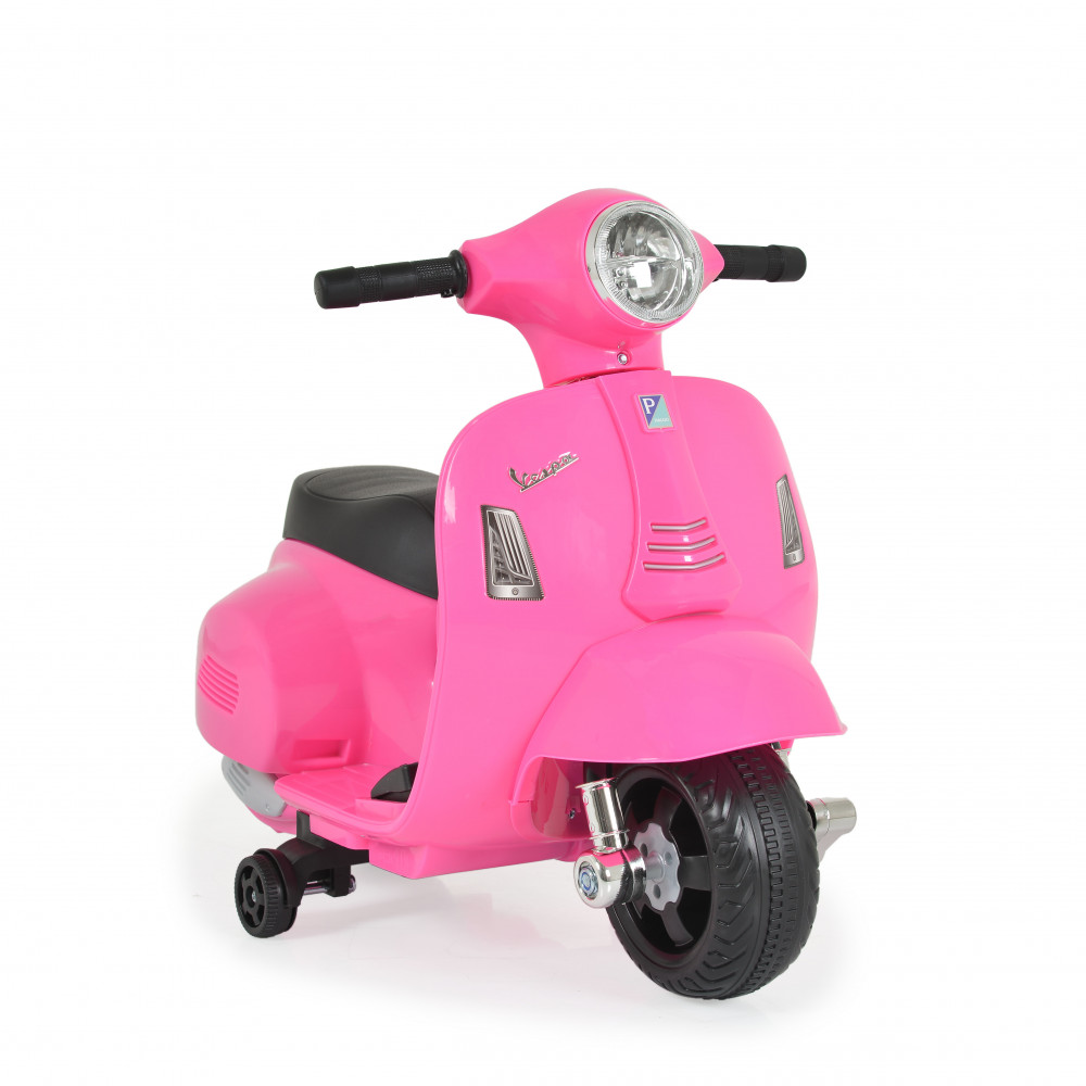 Hλεκτροκίνητο μηχανάκι Vespa της εταιρείας Cangaroo.