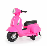 Hλεκτροκίνητο μηχανάκι Vespa της εταιρείας Cangaroo.