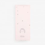 Διατηρήστε το μωρό σας καθαρό και άνετο κατά την αλλαγή της πάνας με την πτυσσόμενη αλλξιέρα από PVC HEDGE-HUGS 50x80 cmΑδιάβροχο προιόν και εύκολο στον καθαρισμό– Κατασκευασμένο από ανθεκτικό υλικό PVC, αυτό το μαξιλαράκι αλλαγής παρέχει μια αδιάβροχη επιφάνεια που καθαρίζεται εύκολα μετά τη χρήση.