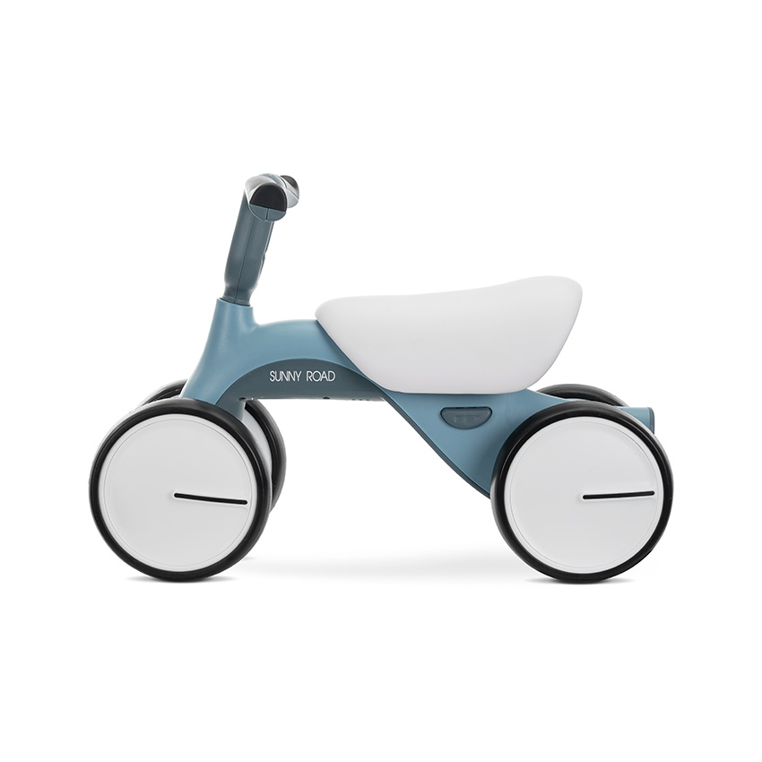 LORELLI ΠΟΔΗΛΑΤΟ ΙΣΟΡΡΟΠΙΑΣ ΜΕ 4 ΤΡΟΧΟΥΣ SUNNY ROADΚάθισμα με μαλακή επένδυση και κάλυμμα από δέρμα PUΡυθμιζόμενο κάθισμαΤιμόνι με μαλακή λαβήΦως και μουσικήΜοντέρνος σχεδιασμόςΕλαφρύ και σταθερό πλαίσιοΤροχοί EvaΔιαστάσεις: 55/18/32Βάρος: 2.