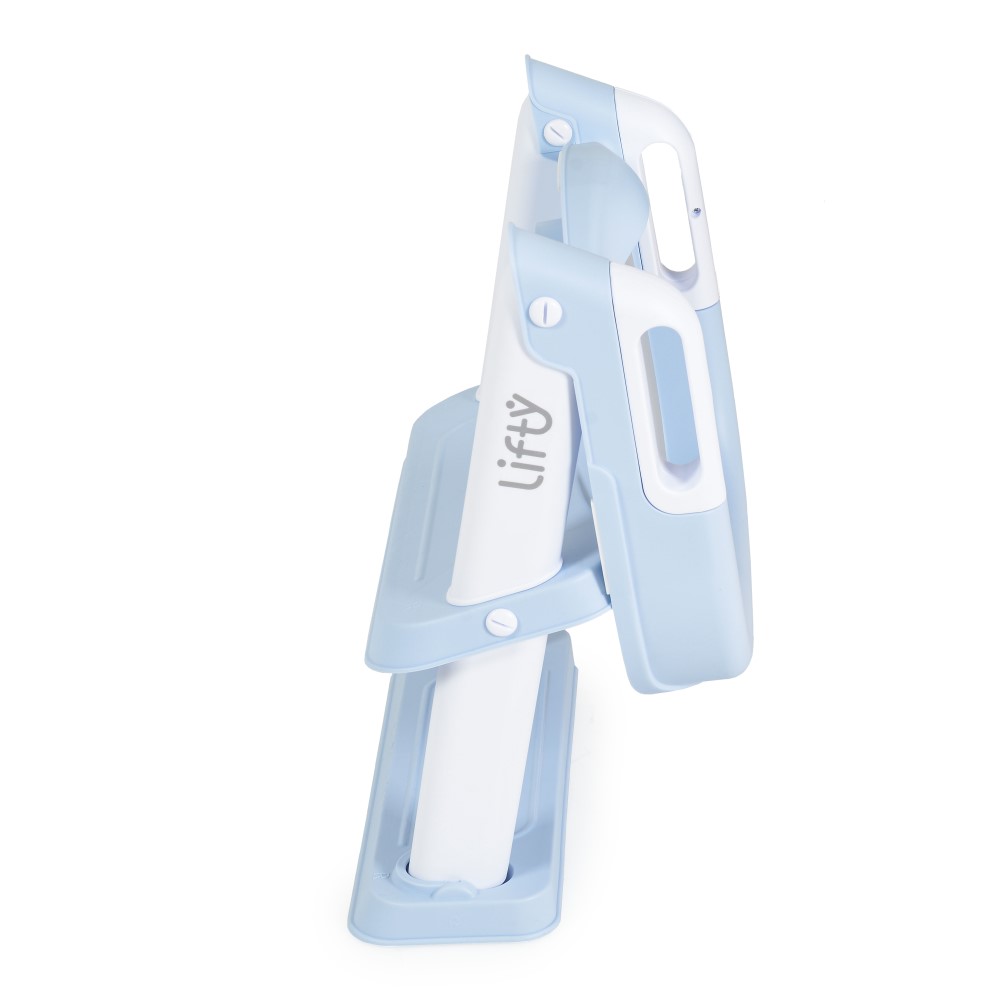 Το κάθισμα τουαλέτας Lifty by Moni με σκαλοπάτι επιτρέπει στα μικρά παιδιά να χρησιμοποιούν την τουαλέτα ανεξάρτητα, παρέχοντάς τους άνεση, αυτοπεποίθηση και υποστηρίζοντας την ανάπτυξη σωστών συνηθειών υγιεινής.