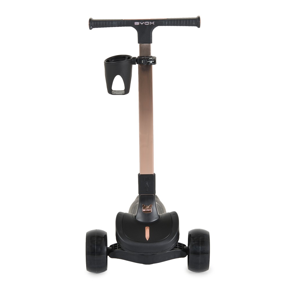 Παιδικό Scooter Aero από την Byox – Στυλ, Ασφάλεια & Διασκέδαση σε Ένα!Δώστε στο παιδί σας την ελευθερία να κινείται με σιγουριά και χαρά! Το Aero είναι ένα σκούτερ σχεδιασμένο με φροντίδα για μικρούς εξερευνητές ηλικίας 3 ετών και άνω.