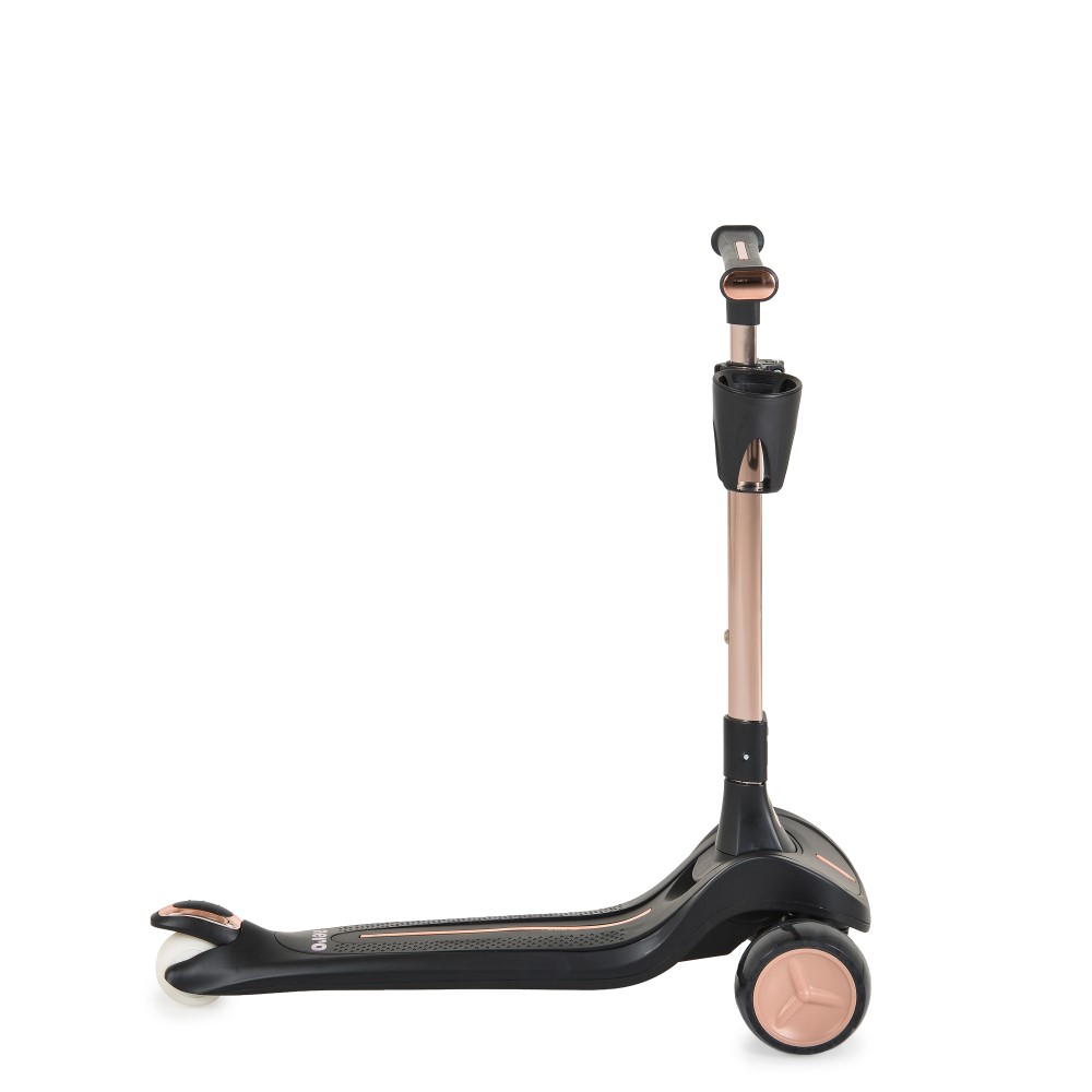 Παιδικό Scooter Aero από την Byox – Στυλ, Ασφάλεια & Διασκέδαση σε Ένα!Δώστε στο παιδί σας την ελευθερία να κινείται με σιγουριά και χαρά! Το Aero είναι ένα σκούτερ σχεδιασμένο με φροντίδα για μικρούς εξερευνητές ηλικίας 3 ετών και άνω.