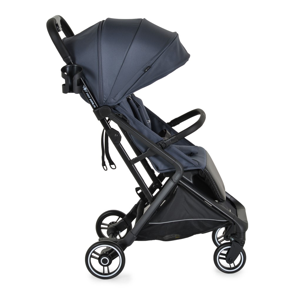 Airwalk, Cangaroo Cabin Size – Ελαφρύ, Κομψό & Έτοιμο για Περιπέτειες! Το τέλειο καρότσι για δραστήριους γονείς εν κινήση!Ανακαλύψτε την ελευθερία να ταξιδεύετε αβίαστα με το Airwalk, Cangaroo Cabin Size – ένα καρότσι σχεδιασμένο για τον δυναμικό τρόπο ζωής των σύγχρονων οικογενειών.