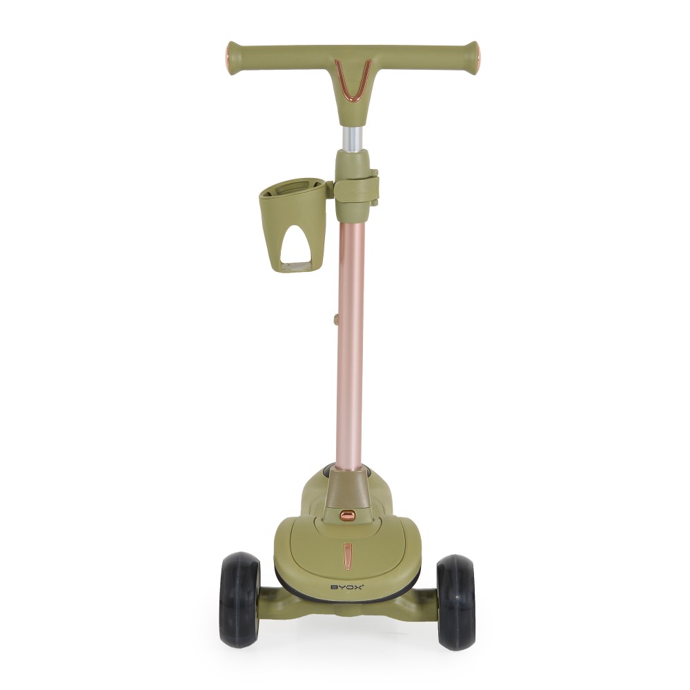 Η φωτογραφία δείχνει Πολυλειτουργικό Scooter Cornet 6 σε 1 – Μεγαλώνει μαζί με το παιδί σας!Το Cornet 6 σε 1 από την Byox είναι μια καινοτόμος λύση σχεδιασμένη να συνοδεύει το παιδί σας σε όλα τα στάδια ανάπτυξης – από τα πρώτα βήματα μέχρι την ανεξάρτητη οδήγηση σκούτερ.