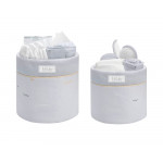 Οργανώστε τα απαραίτητα του μωρού σας με το σετ καλαθιών για το βρεφικό σας δωμάτιο το οποίο έχει σχεδιαστεί προσεκτικά για να διατηρεί το παιδικό σας δωμάτιο τακτοποιημένο και κομψό.