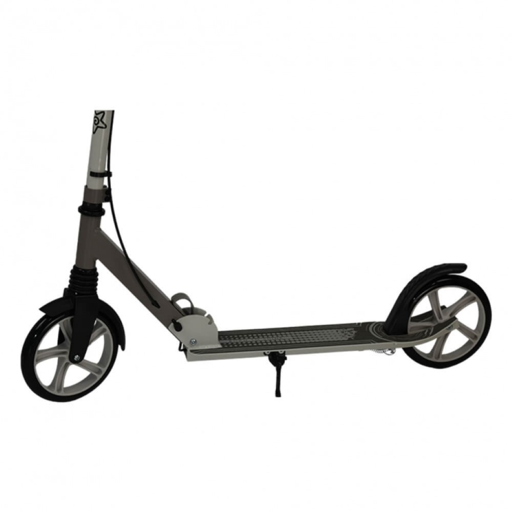 Η φωτογραφία δείχνει Το νέο πατίνι X-Ride της Bebe Stars είναι η καλύτερη συντροφιά των παιδιών σας, ώστε να διασκεδάζουν καθημερινά.