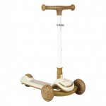 Η φωτογραφία δείχνει Το νέο πατίνι X-Ride της Bebe Stars είναι η καλύτερη συντροφιά των παιδιών σας, ώστε να διασκεδάζουν καθημερινά.