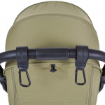 Το σετ περιλαμβάνει δύο γάντζους σχεδιασμένους για άνετη και ασφαλή σύνδεση διαφόρων τύπων αποσκευών στη λαβή ενός καροτσιού.