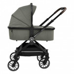 Η φωτογραφία δείχνει Μια εξαιρετική νέα προσθήκη ήρθε στην οικογένεια της Bebe Stars με σκοπό να διευκολύνει κάθε γονέα!Το Mirage 2 σε 1 πολυκαρότσι είναι στυλάτο, μοντέρνο, άνετο, ευέλικτο και όπως πάντα ποιοτικό  με την υπογραφή της Bebe Stars!Ο καινοτόμος αυτόματος μηχανισμός Quick –Twist το